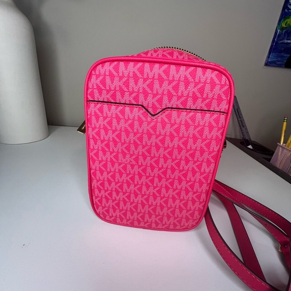 Michael Kors Jet Set Travel Medium Signature Logo Crossbody Bag Electric Pink - Picture 7 of 11